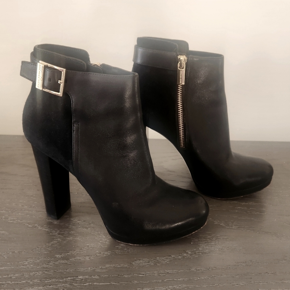 Michael Kors MK Black Leather Suede Boot 7.5